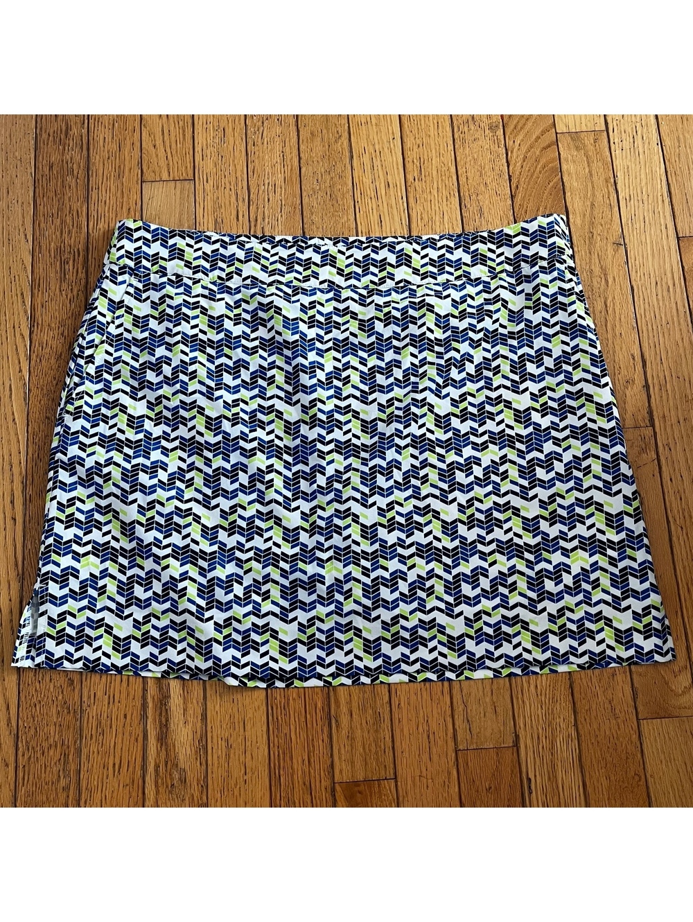 Izod Golf Women's Geometric Print Skort Size 14